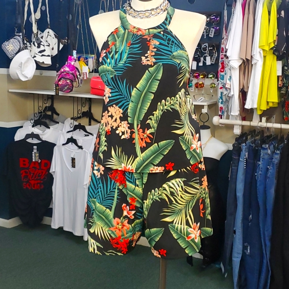 🔥 2 PC Short Halter Set!!! 🔥